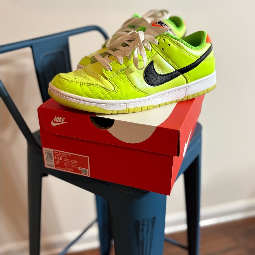 Nike Bright Lime Green Sneakers with Black Swoosh